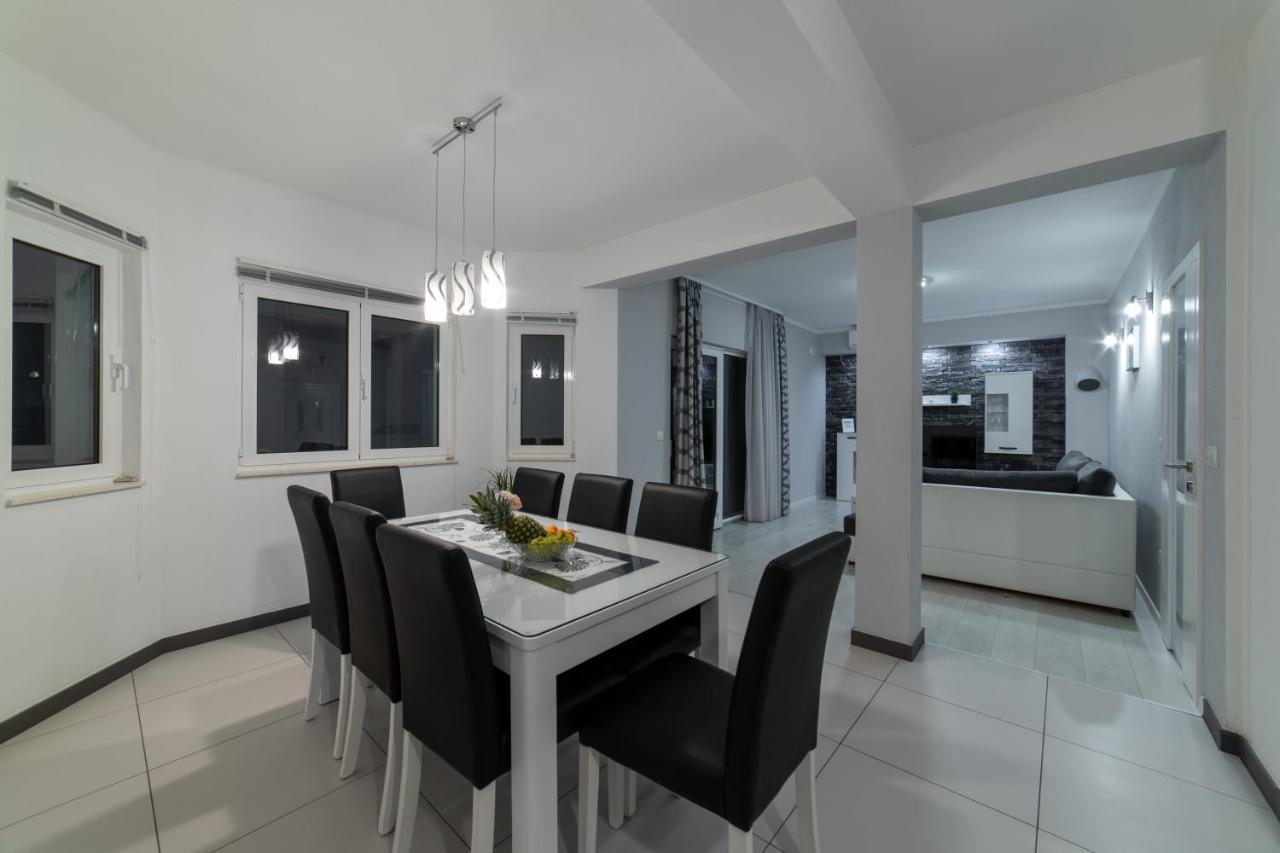 Villa Ban Trogir Exteriér fotografie